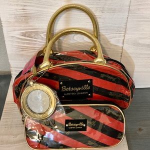 NWT Betseyville Vintage Makeup Bag Set